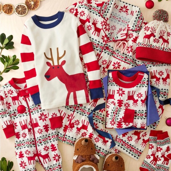 Like New Hanna Andersson Adult unisex reindeer pajamas - Picture 6 of 6